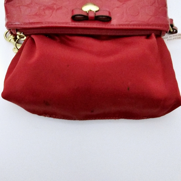 COACH PATENT LEATHER SIGNATURE WRISTLET - Picture 10 of 15